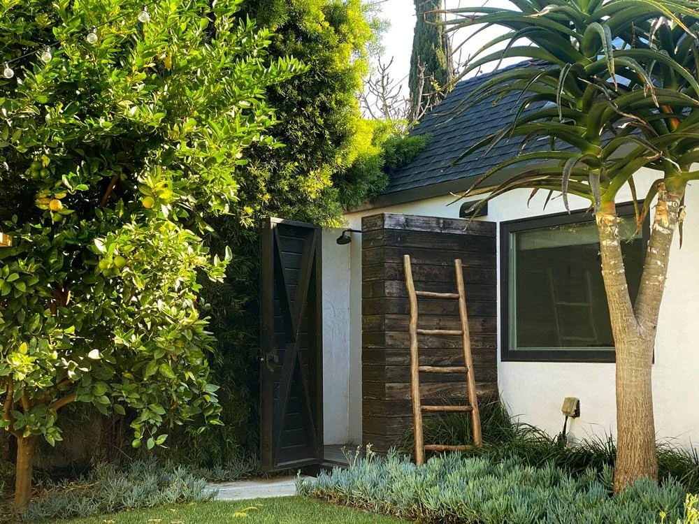 Tropical outdoor shower with hot water at the Bungalow in Los Angeles
